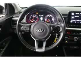 Kia Stonic (2021) thumbnail 21