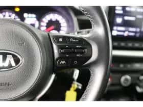 Kia Stonic (2021) thumbnail 24