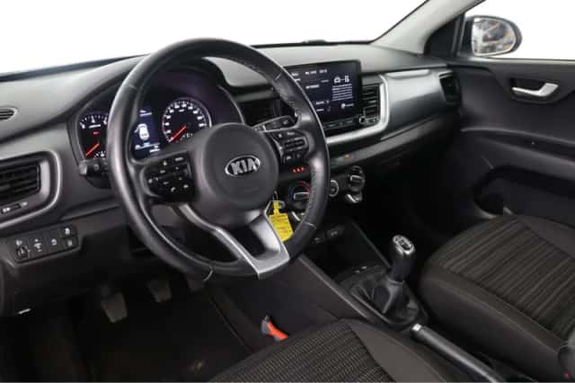 Kia Stonic (2021) thumbnail 5