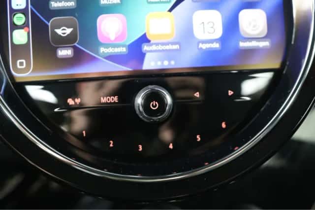 MINI Countryman (2023) thumbnail 39