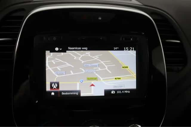 Renault Captur (2019) thumbnail 16