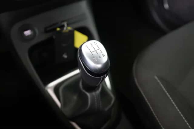 Renault Captur (2019) thumbnail 33