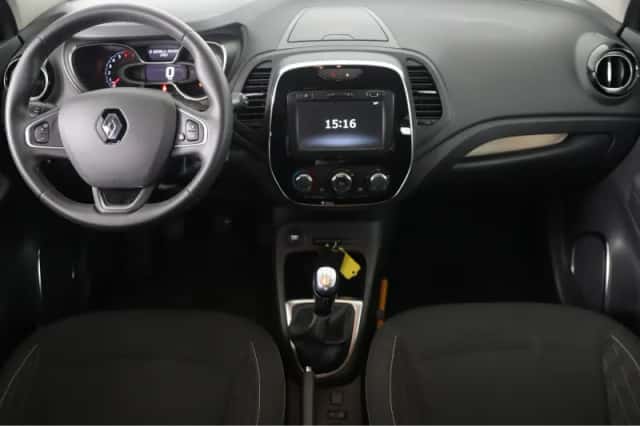 Renault Captur (2019) thumbnail 5