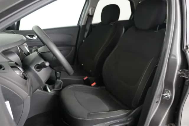 Renault Captur (2019) thumbnail 6