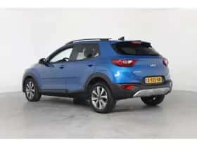 Kia Stonic (2023) thumbnail 3
