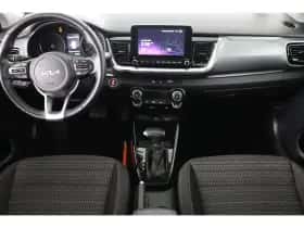 Kia Stonic (2023) thumbnail 4