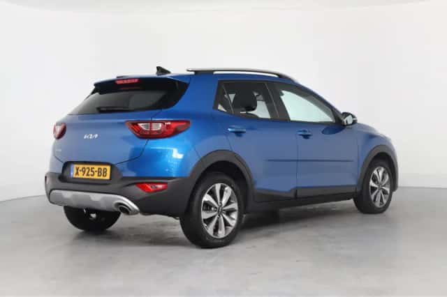 Kia Stonic (2023) thumbnail 7