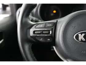 Kia Picanto (2021) thumbnail 17