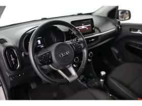 Kia Picanto (2021) thumbnail 5