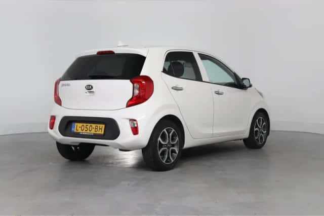 Kia Picanto (2021) thumbnail 7