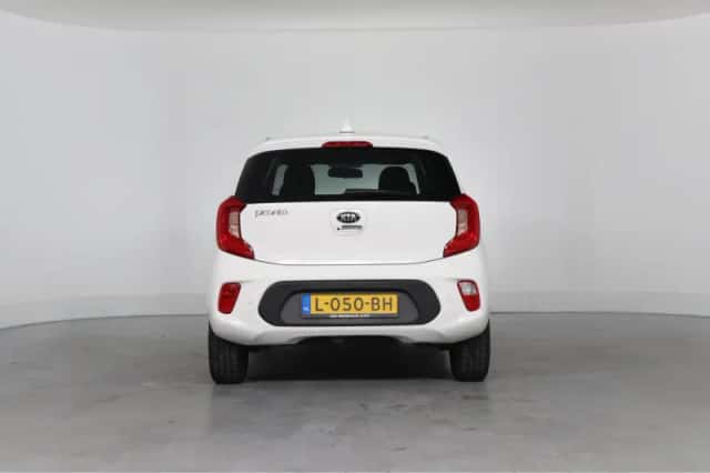 Kia Picanto (2021) thumbnail 8