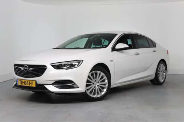 Opel Insignia Grand Sport (2018) thumbnail 1