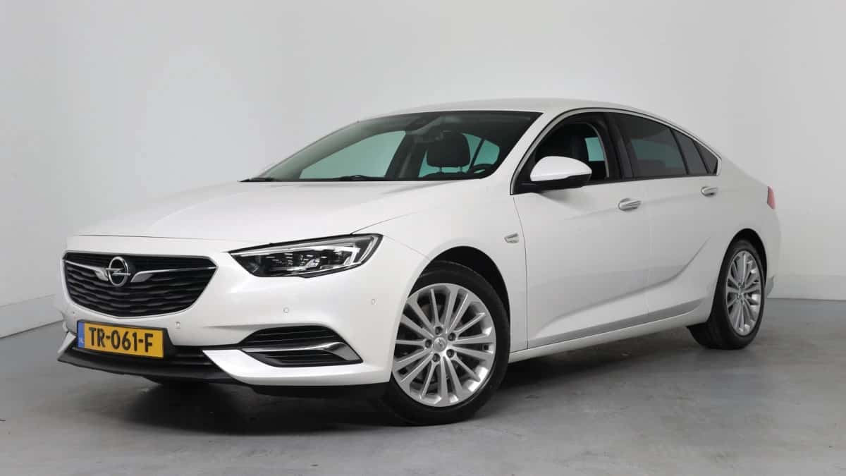 Opel Insignia Grand Sport (2018) — foto 1