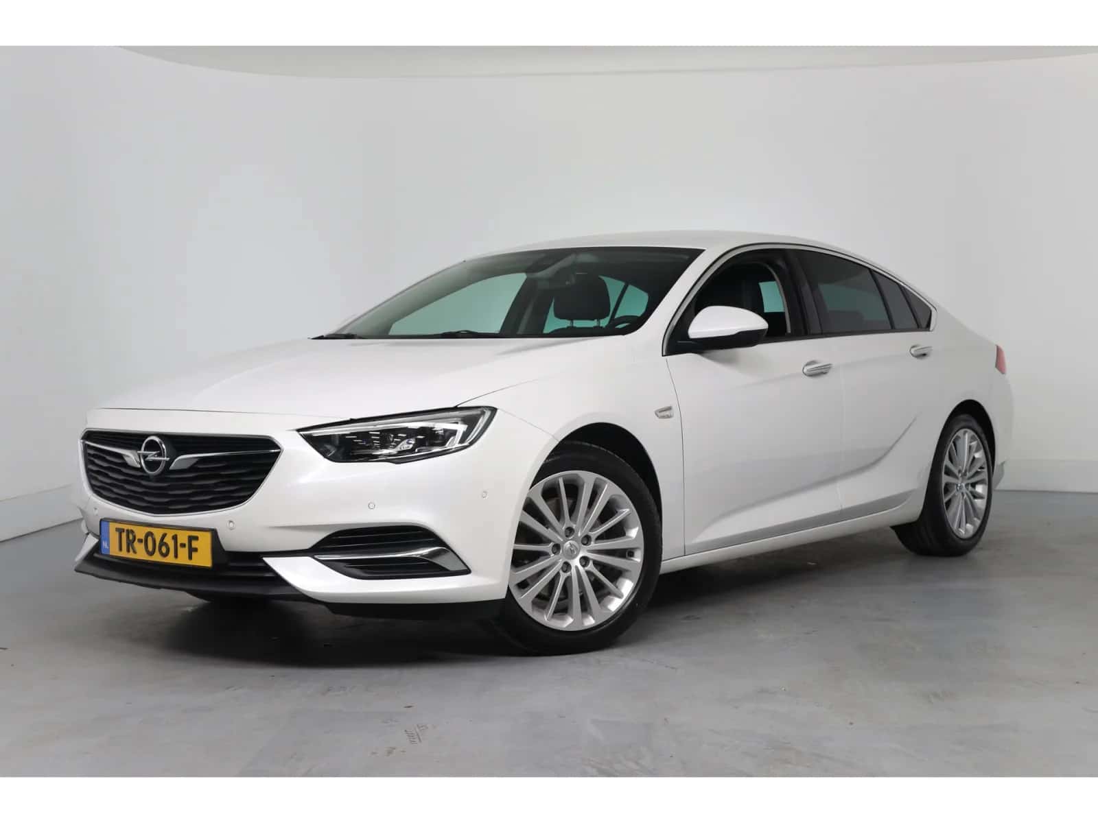 Opel Insignia Grand Sport (2018) — foto 1