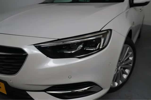 Opel Insignia Grand Sport (2018) thumbnail 17
