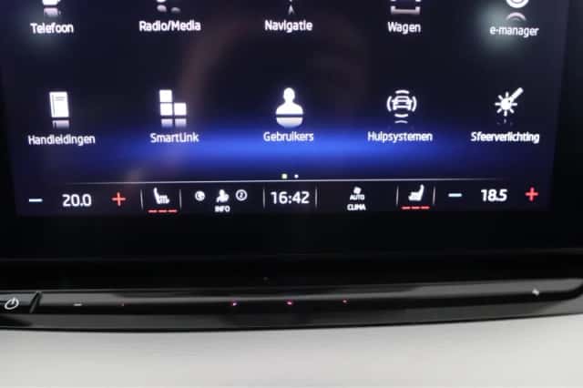 Škoda Octavia (2021) thumbnail 13