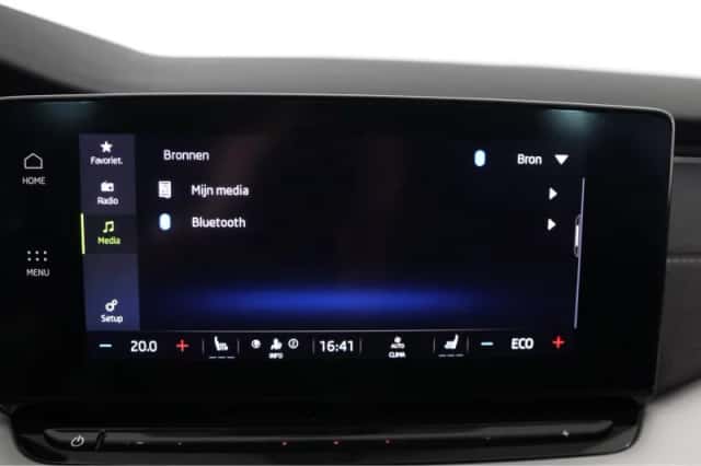 Škoda Octavia (2021) thumbnail 14