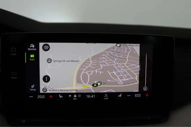 Škoda Octavia (2021) thumbnail 15
