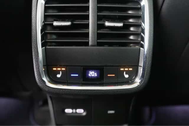 Škoda Octavia (2021) thumbnail 24