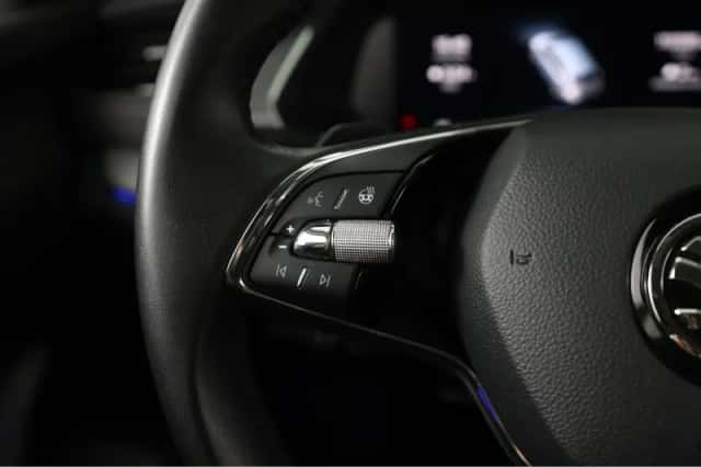 Škoda Octavia (2021) thumbnail 34