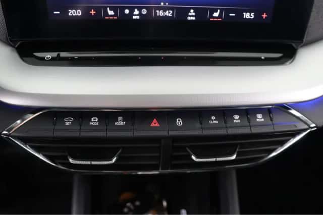 Škoda Octavia (2021) thumbnail 39
