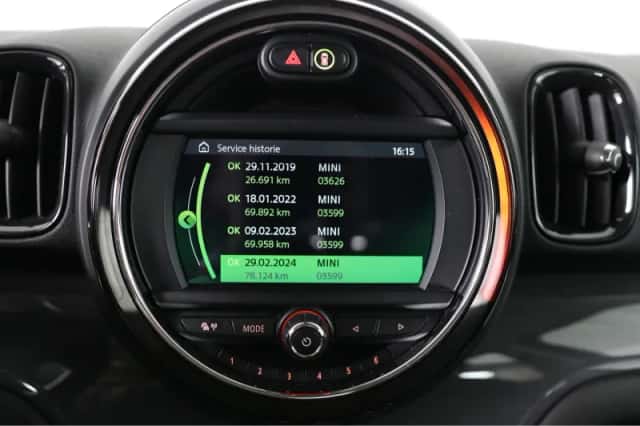 MINI Countryman (2019) thumbnail 11