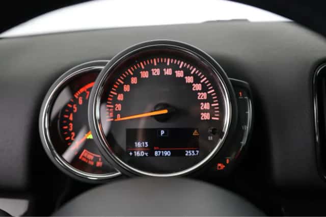 MINI Countryman (2019) thumbnail 12