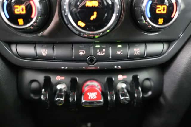 MINI Countryman (2019) thumbnail 33