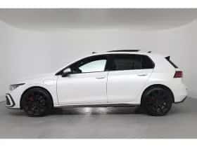 Volkswagen Golf (2022) thumbnail 2