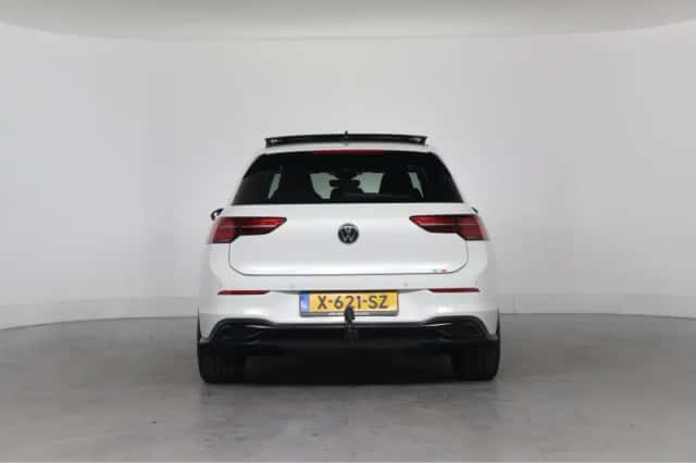 Volkswagen Golf (2022) thumbnail 13
