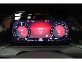 Volkswagen Golf (2022) thumbnail 16