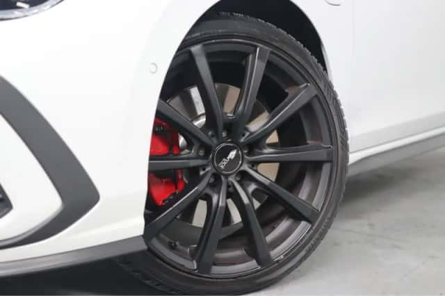 Volkswagen Golf (2022) thumbnail 26