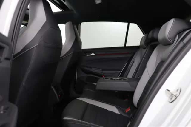 Volkswagen Golf (2022) thumbnail 34