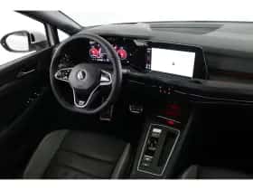 Volkswagen Golf (2022) thumbnail 36