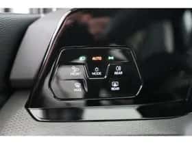 Volkswagen Golf (2022) thumbnail 40