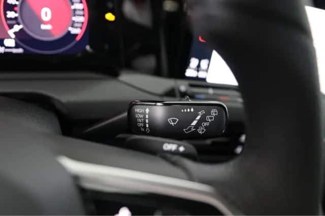 Volkswagen Golf (2022) thumbnail 45