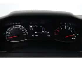 Peugeot 208 (2023) thumbnail 12