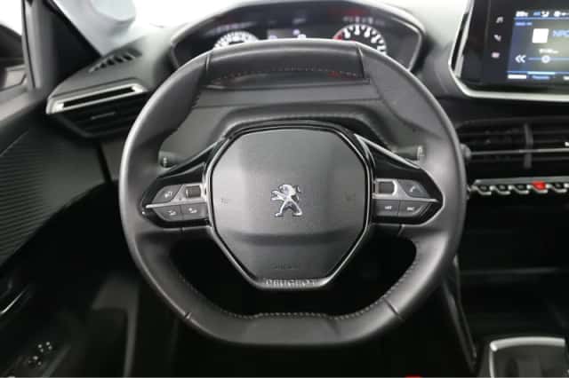 Peugeot 208 (2023) thumbnail 16