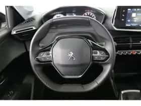 Peugeot 208 (2023) thumbnail 16