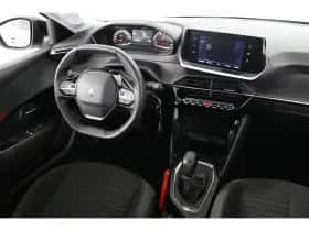 Peugeot 208 (2023) thumbnail 17