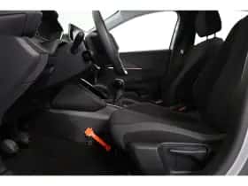 Peugeot 208 (2023) thumbnail 22