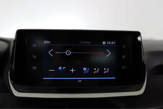 Peugeot 208 (2023) thumbnail 23