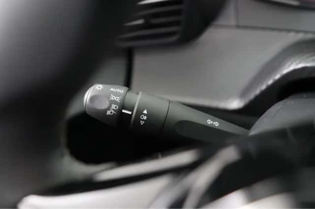Peugeot 208 (2023) thumbnail 27
