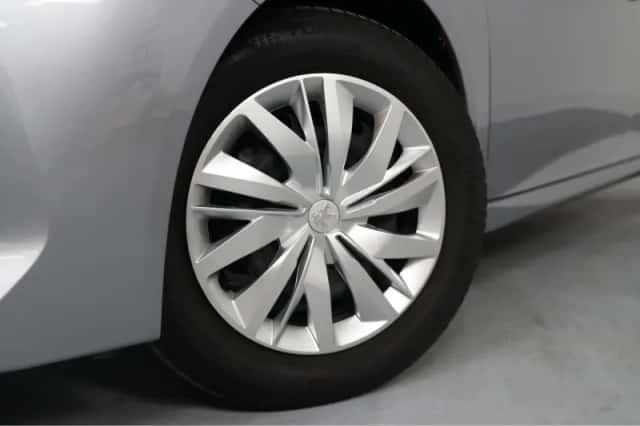 Peugeot 208 (2023) thumbnail 10