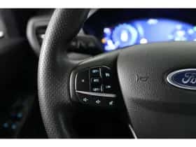 Ford Kuga (2023) thumbnail 23