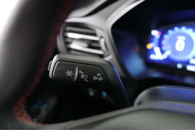 Ford Kuga (2023) thumbnail 25