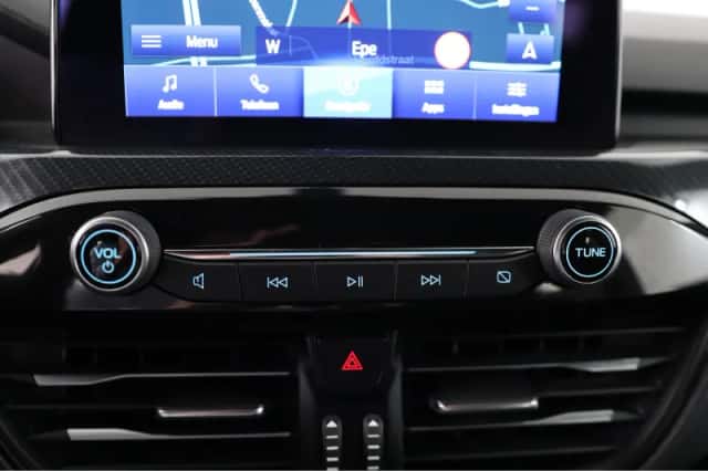 Ford Kuga (2023) thumbnail 27