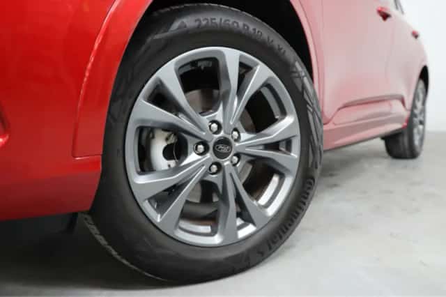 Ford Kuga (2023) thumbnail 32
