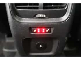 Ford Kuga (2023) thumbnail 36