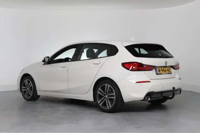 BMW 1-Serie (2021) thumbnail 3
